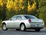 Chrysler 300C 2004 года